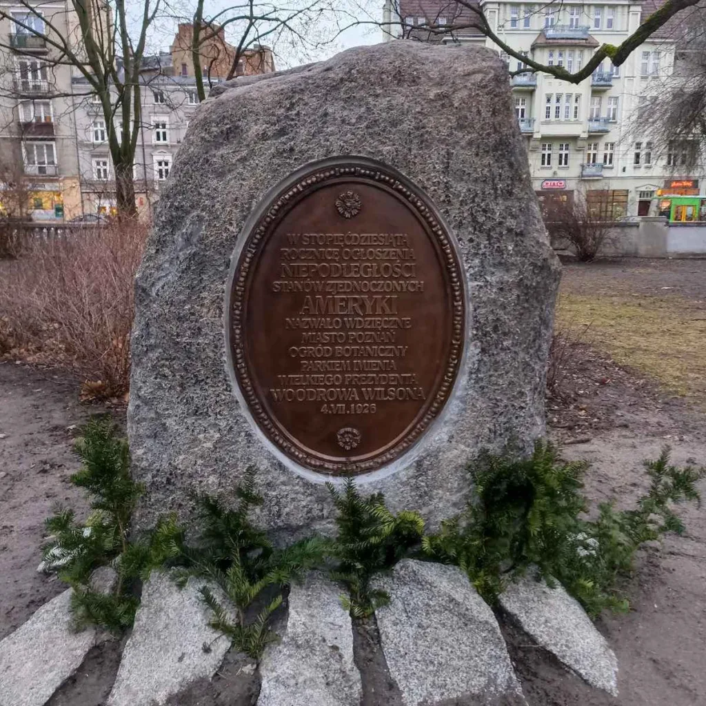 Tablica upamiętniająca uzyskanie niepodległości przez USA