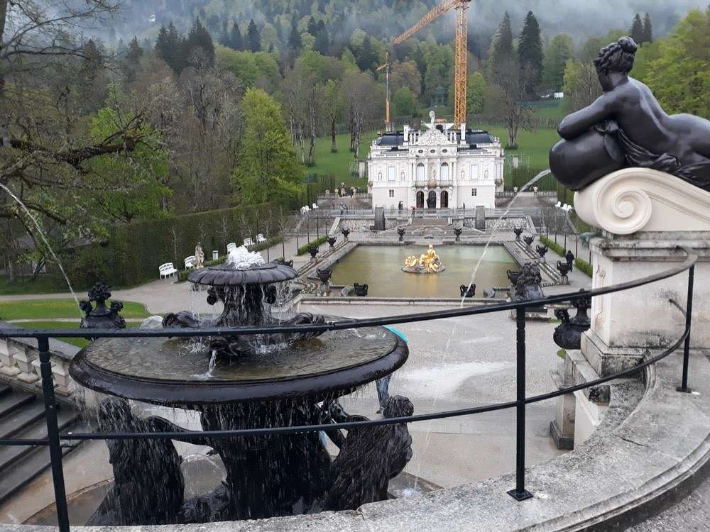 Pałac Linderhof – jedyny ukończony pałac Ludwika II Bawarskiego