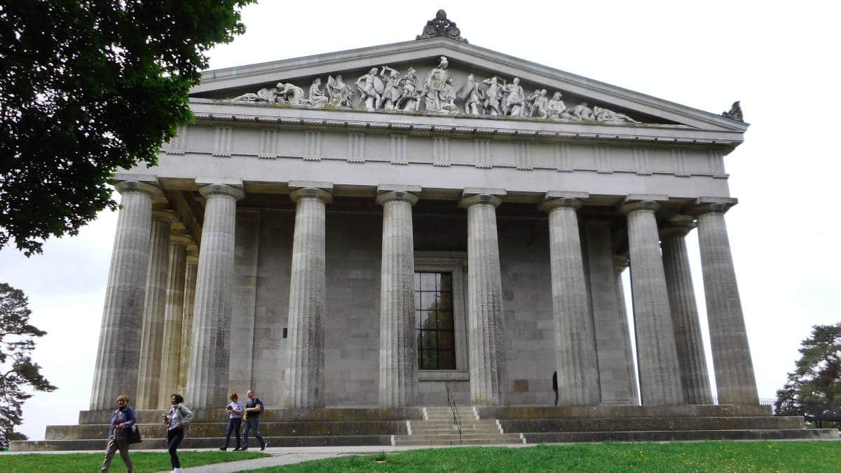 Walhalla – budowla upamiętniająca sławnych Niemców (Ratyzbona)