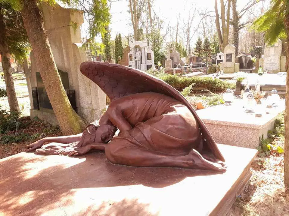 Cmentarz Nowina Poznań pomnik nagrobny anioł