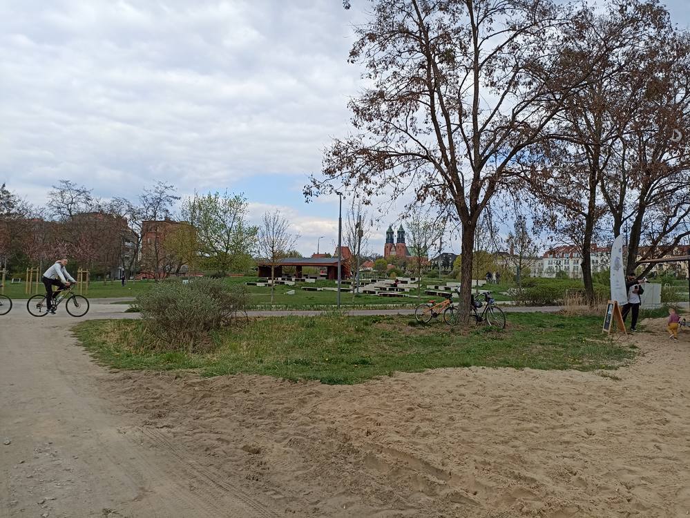 Park Stare Koryto Warty