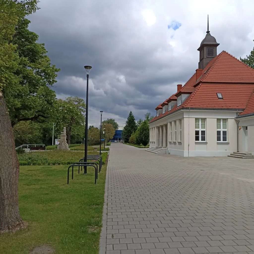 Dzieciniec pod Słońcem