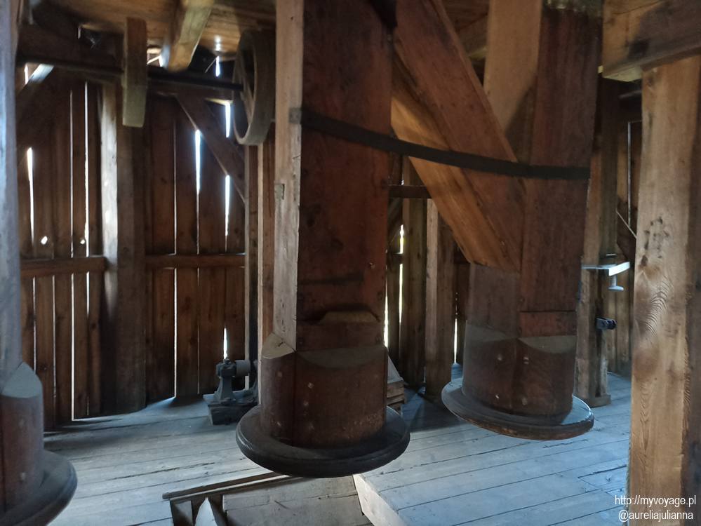 Wiatrak, młyn w stylu holenderskim koło Poznania, Rokietnicy