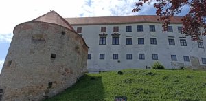 Ptuj Castle i zabudowa