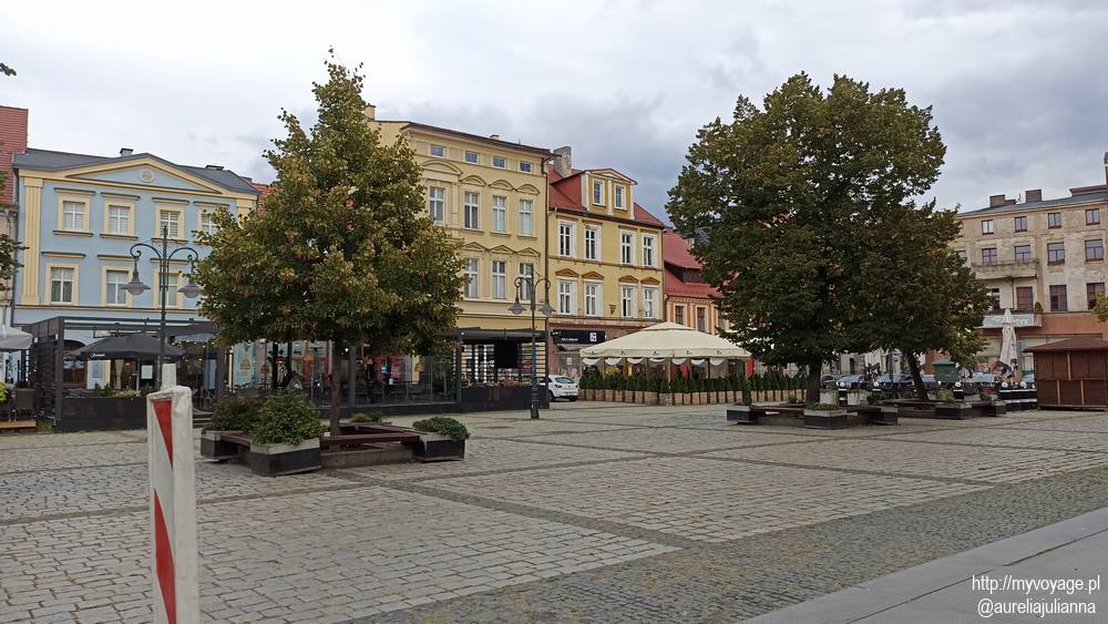 Rynek w Ostrowie WLKP.