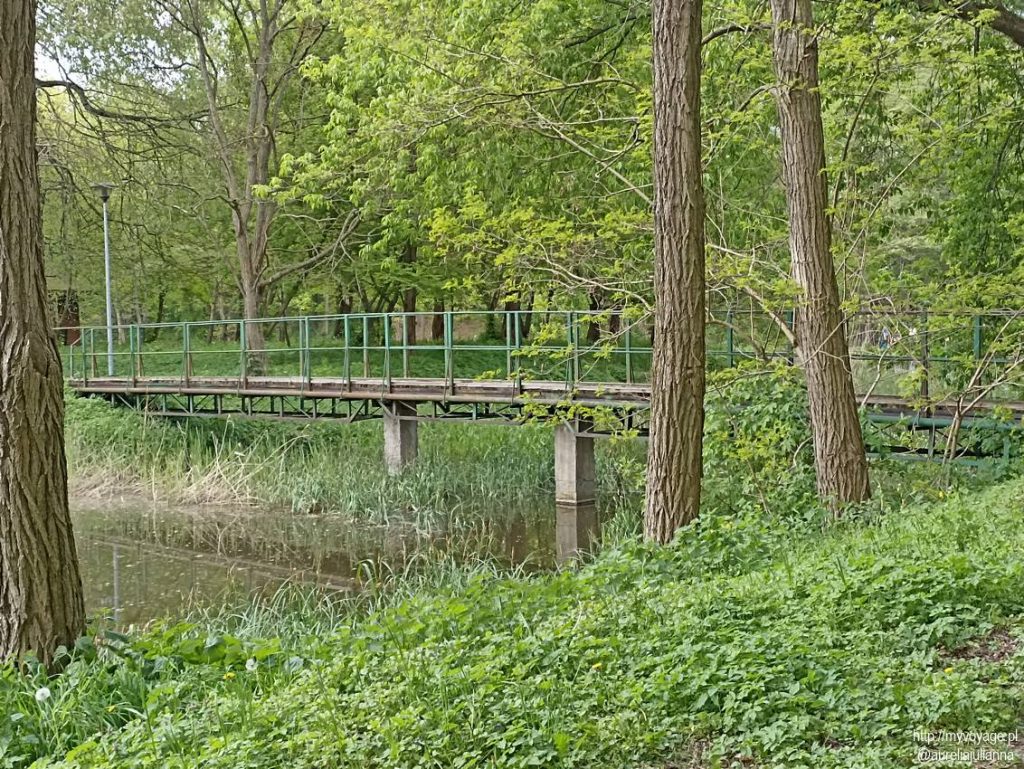 Park Dalhmana przy zbiorniku wodnym