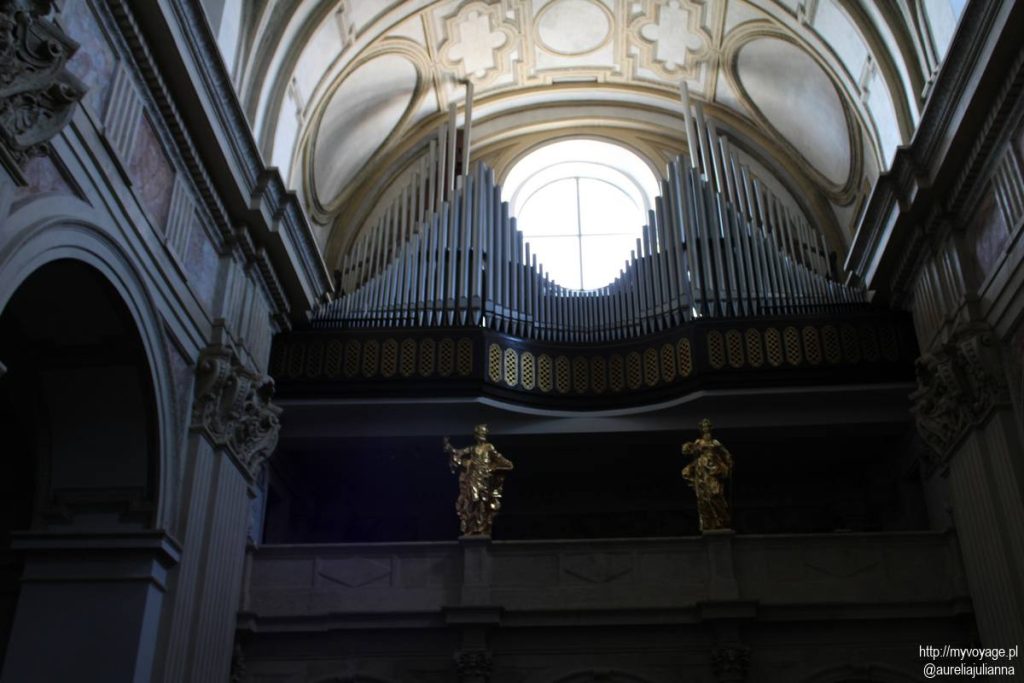 Organy w Kościele na terenie Opactwa w Tyńcu