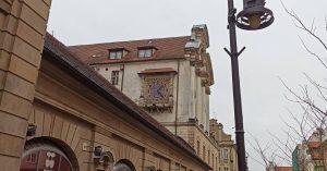 mozaikowy zegar Poznań Paderewskiego