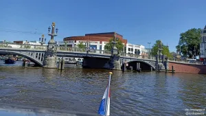 Rejs po Amsterdamskich kanałach