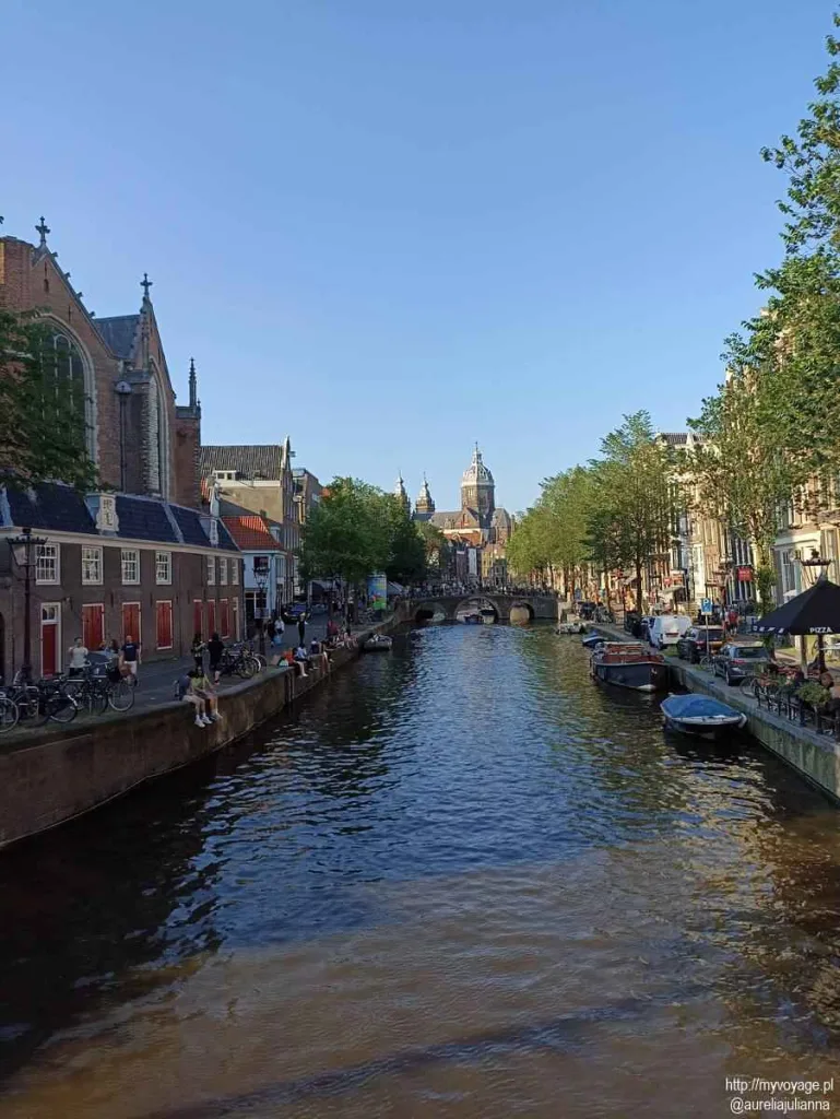 Dzielnica czerwonych latarni w Amsterdamie