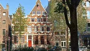 Dzielnica czerwonych latarni w Amsterdamie (De Wallen)