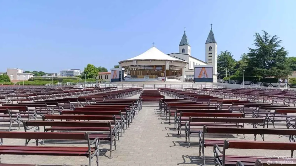 Ołtarz polowy w Medziugorie