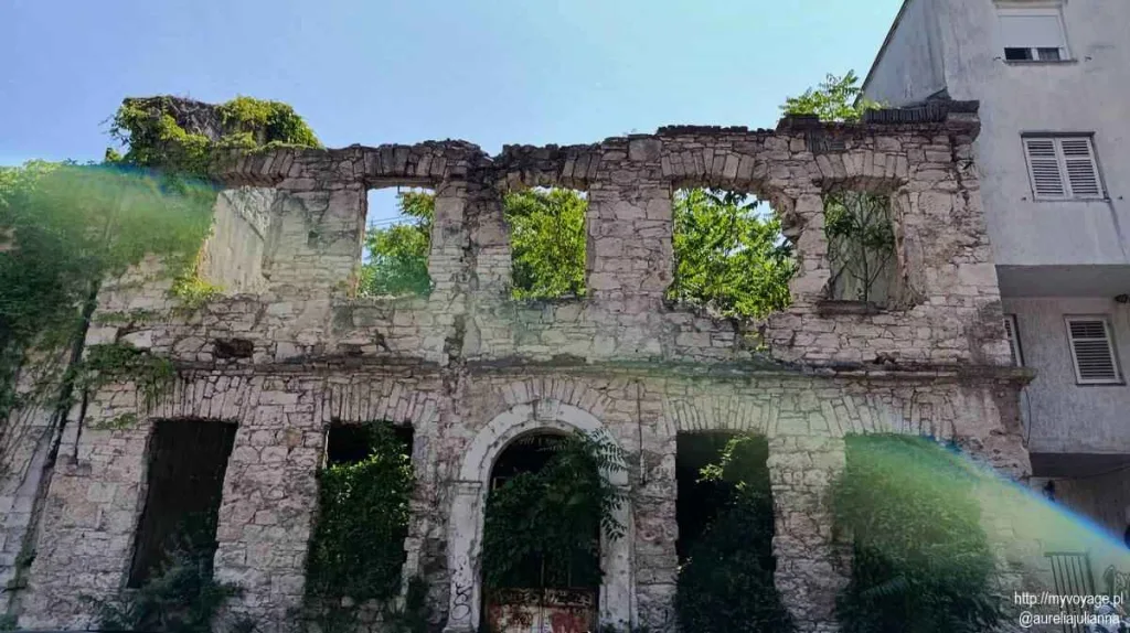 Mostar pozostałości po wojnie