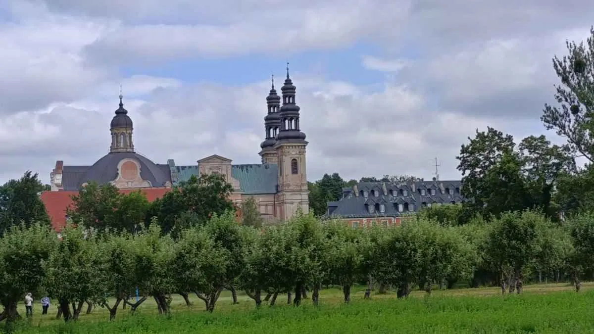 Opactwo Cystersów w Lądzie