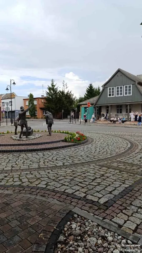 Rzeźba upamiętniająca oddanie pierwszego wystrzału armatniego na ziemiach polskich,