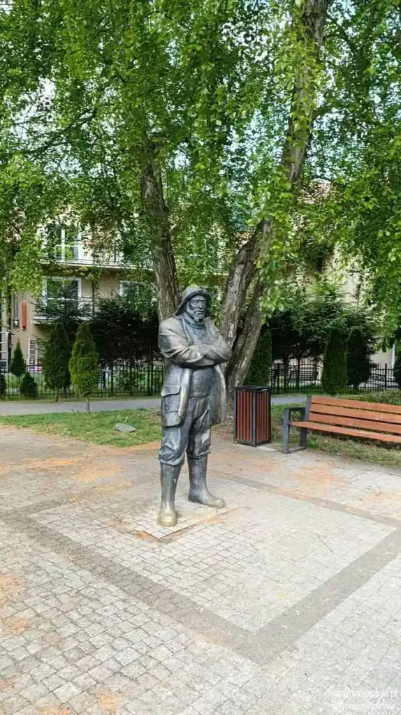 Pomnik Rybaka w Rewalu