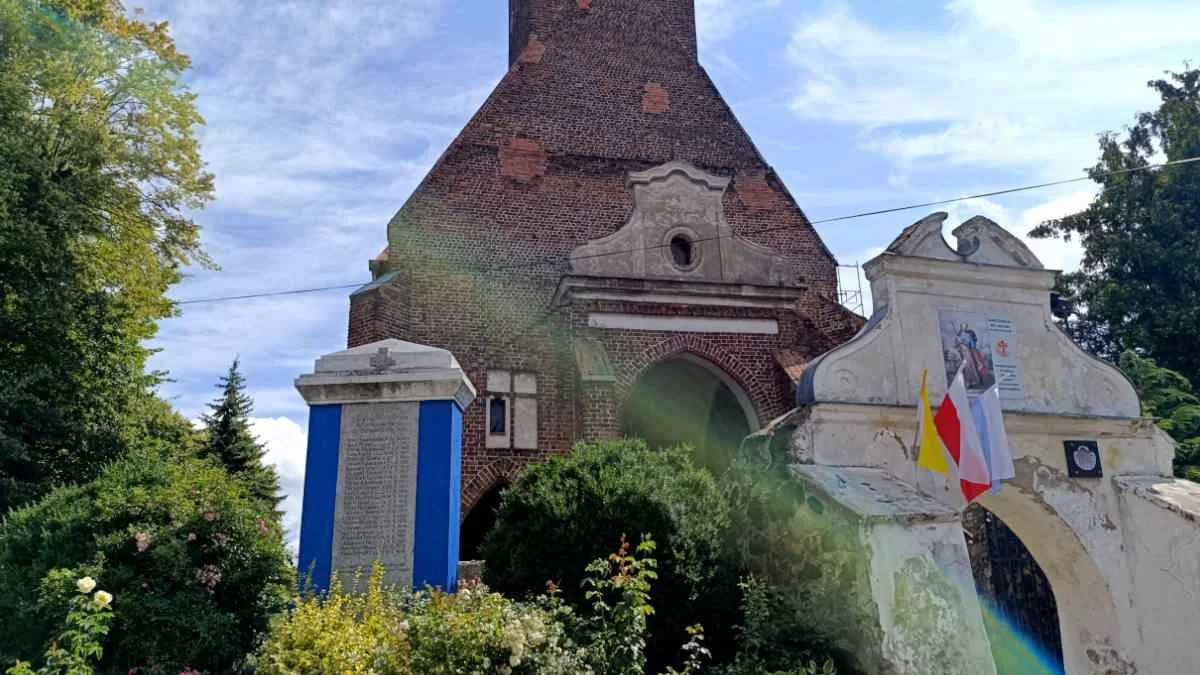 Kościół św. Jakuba Apostoła w Małujowicach