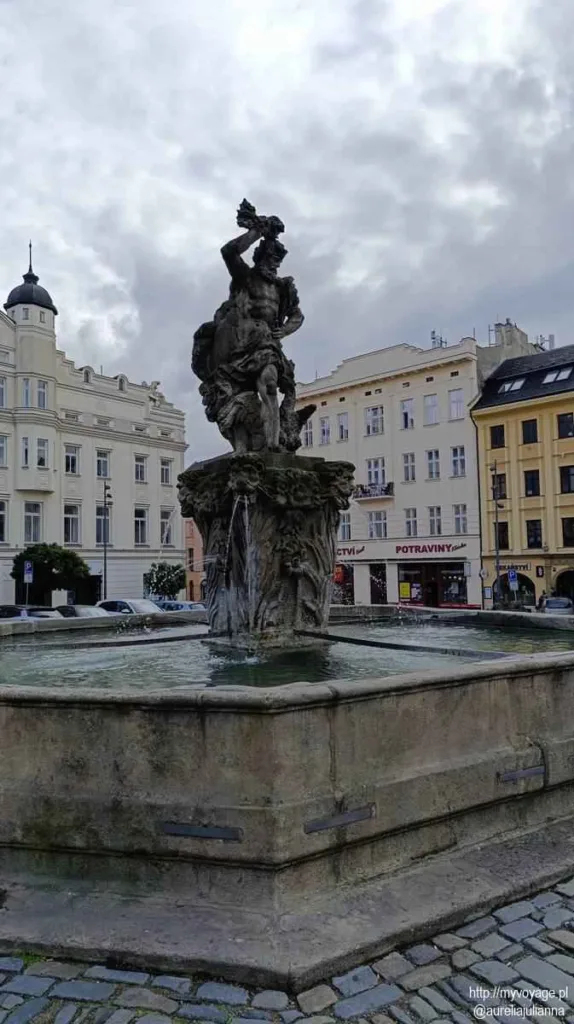Barokowa Fontanna Jupitera w Ołomuńcu