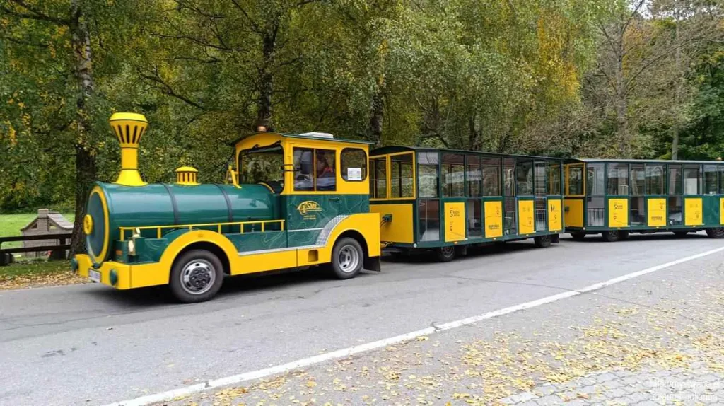 Kolejka dowożąca do Jaskiń Punkvy