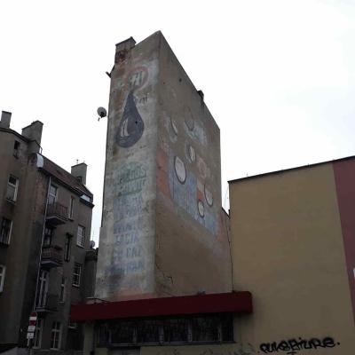 Stara reklama - mural w Poznaniu